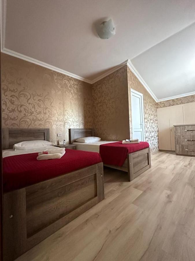 Happy House Kutaisi Exterior foto