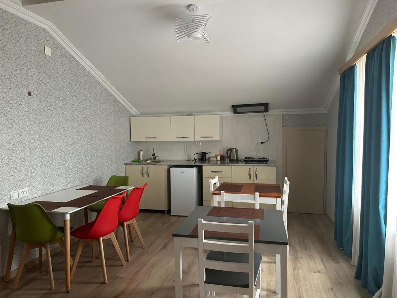 Happy House Kutaisi Exterior foto